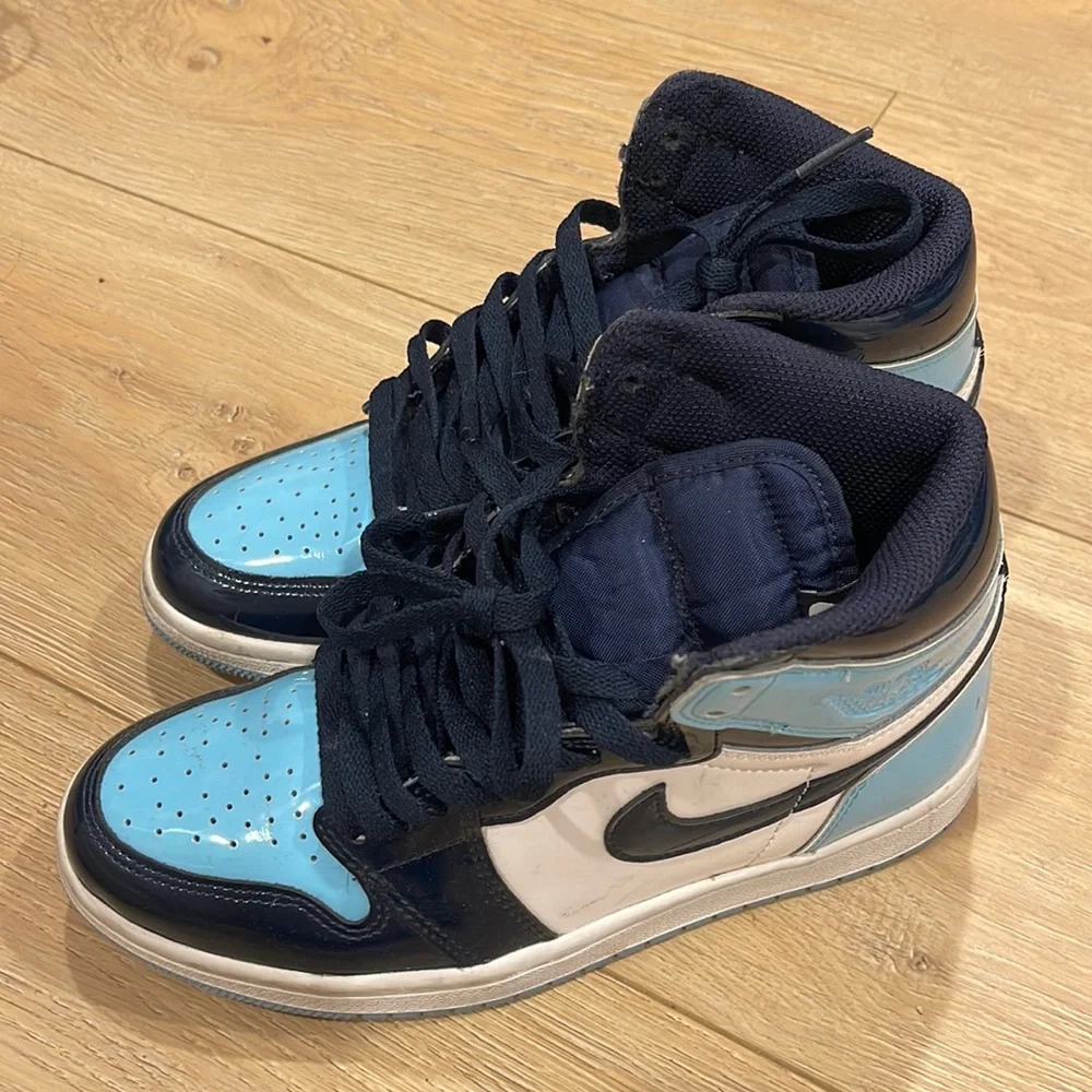 Air Jordan - Picture 2 of 7